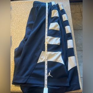 Jordan shorts (Nike dri-fit)